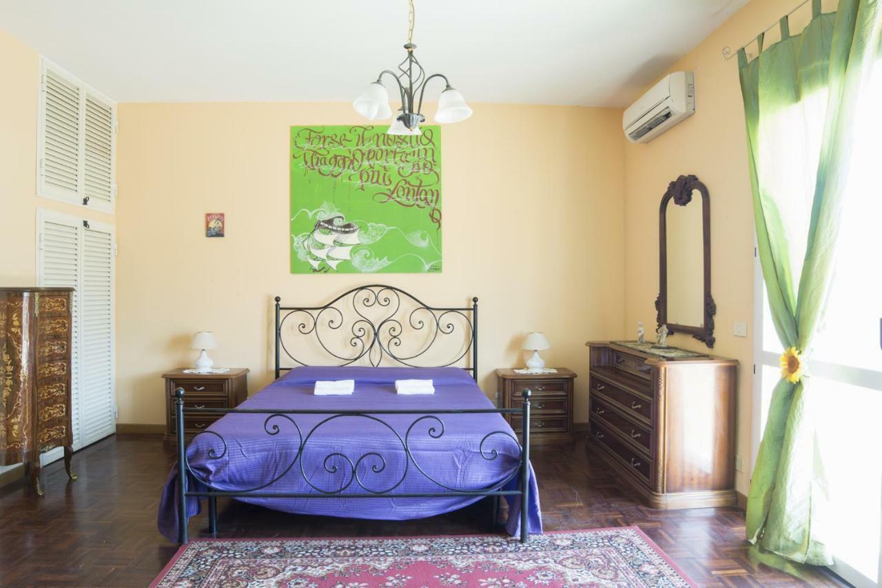 Vacationers Refuge Bed & Breakfast Anzio Bagian luar foto